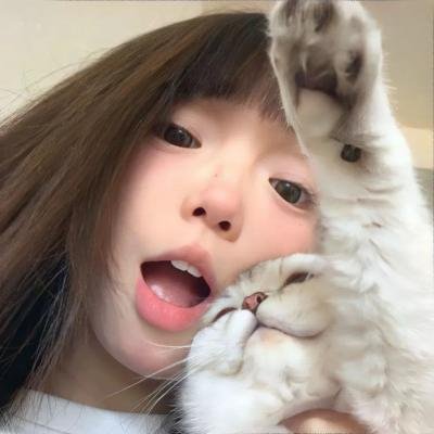 隔壁的吸血鬼美眉